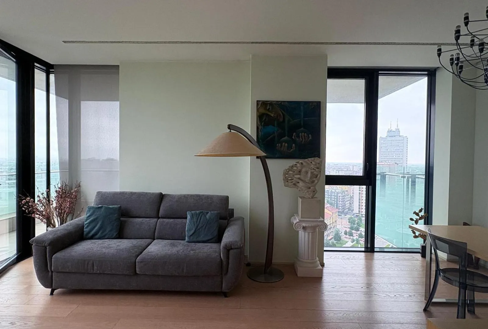 Elegant & Spacious Apartment In Solaria - Top View Milan 0*,  Italy