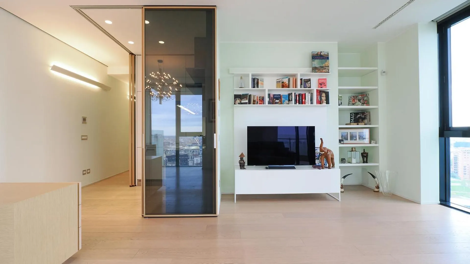 Elegant & Spacious Apartment In Solaria - Top View 米兰