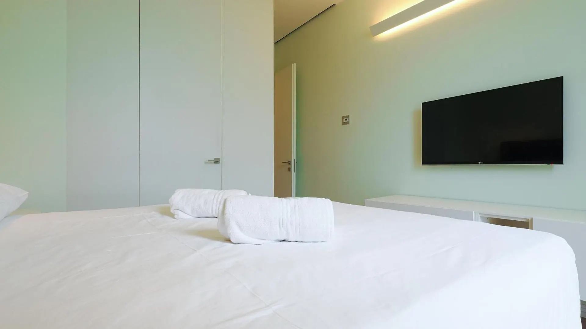 Elegant & Spacious Apartment In Solaria - Top View 米兰 0*,