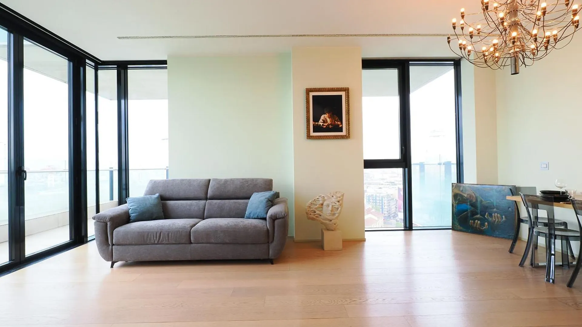 Elegant & Spacious Apartment In Solaria - Top View 米兰