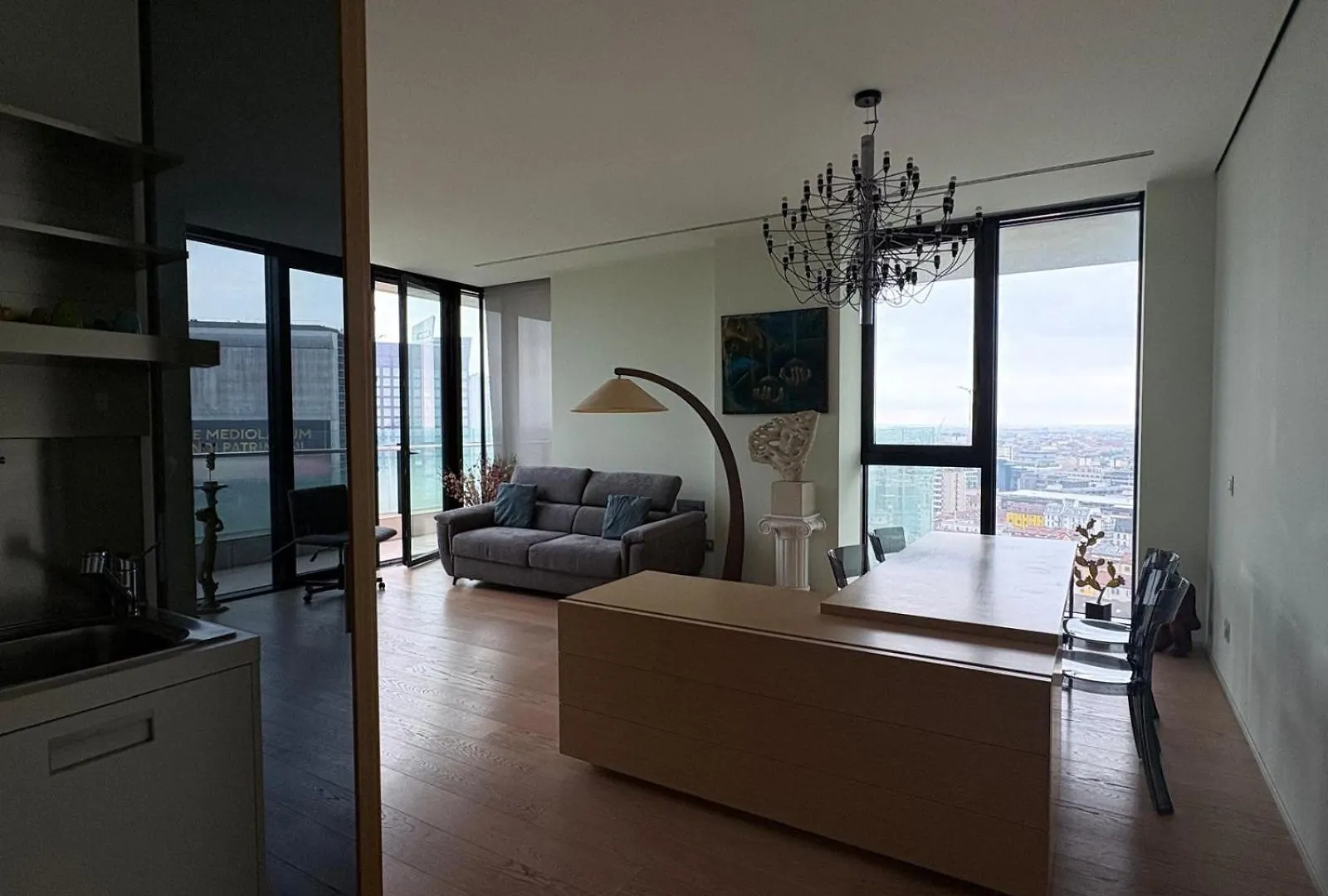 Elegant & Spacious Apartment In Solaria - Top View 米兰